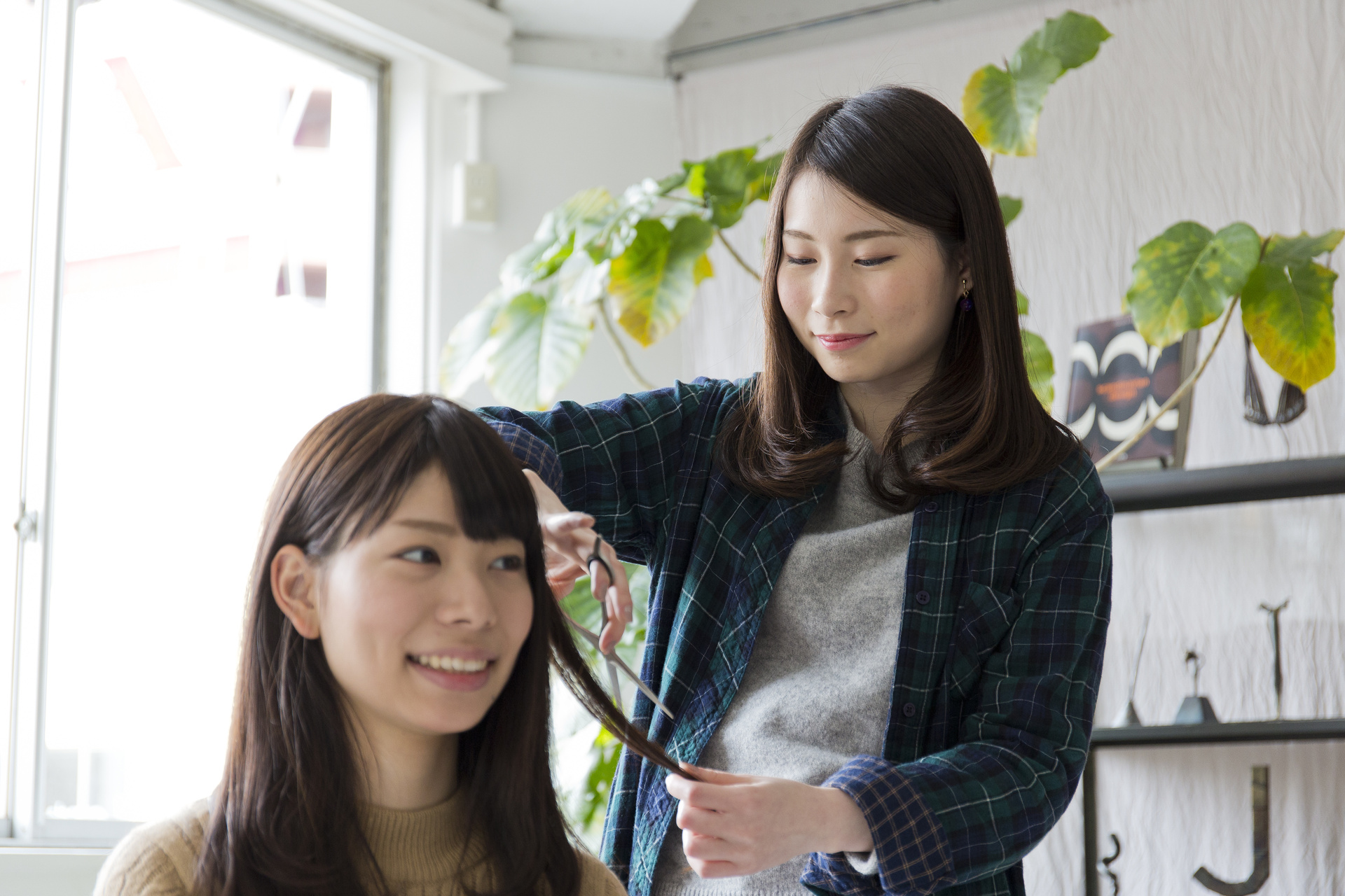 カットで理想のスタイル | 千葉県幕張本郷の美容室ならhair salon unöi