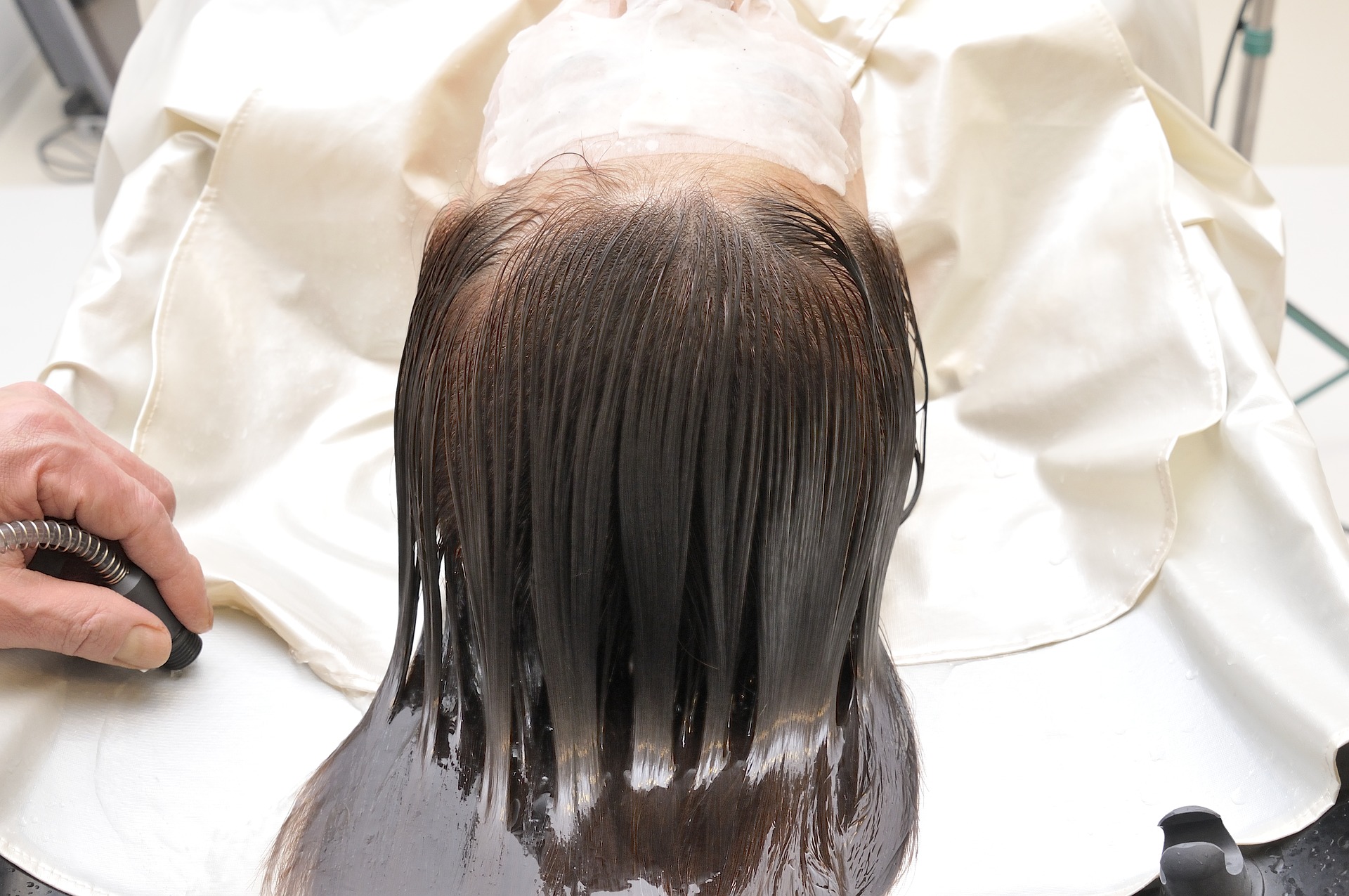 白髪ぼかしで若々しい印象 | 千葉県幕張本郷の美容室ならhair salon unöi